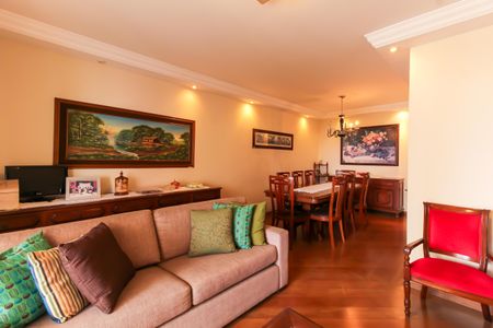 Apartamento à venda com 157m², 3 quartos e 4 vagasSala