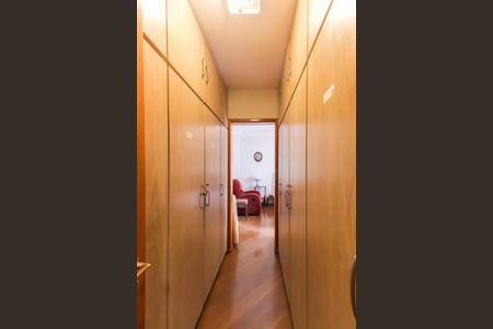 Apartamento à venda com 157m², 3 quartos e 4 vagasCloset da suíte 2