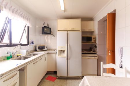 Apartamento à venda com 157m², 3 quartos e 4 vagasCozinha