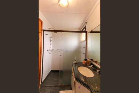 Apartamento à venda com 157m², 3 quartos e 4 vagasBanheiro da Suíte 2