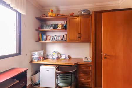 Apartamento à venda com 157m², 3 quartos e 4 vagasQuarto 