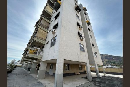 Apartamento para alugar com 72m², 2 quartos e 1 vagaFachada do bloco