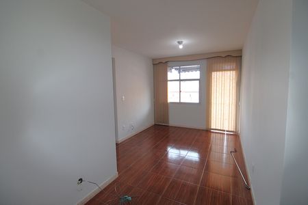 Sala de apartamento para alugar com 2 quartos, 72m² em Praça Seca, Rio de Janeiro