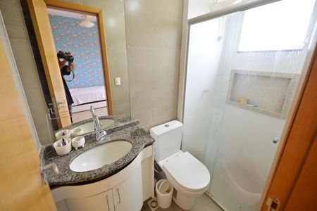 Apartamento para alugar com 81m², 3 quartos e 2 vagasBanheiro da Suíte