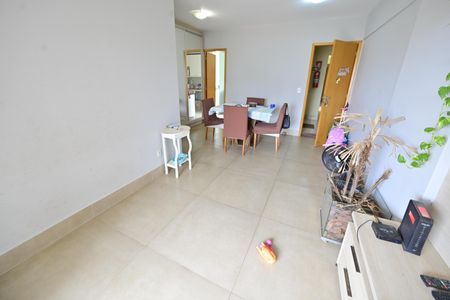 Apartamento para alugar com 81m², 3 quartos e 2 vagasSala