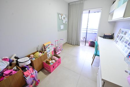 Apartamento para alugar com 81m², 3 quartos e 2 vagasQuarto