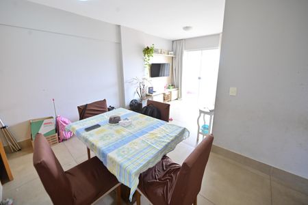 Apartamento para alugar com 81m², 3 quartos e 2 vagasSala