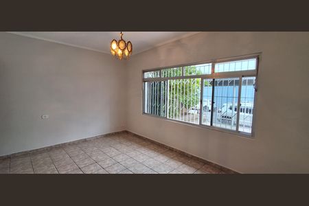 Casa à venda com 144m², 3 quartos e 4 vagasSala