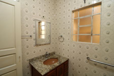 Casa para alugar com 300m², 3 quartos e 3 vagasBanheiro Suíte