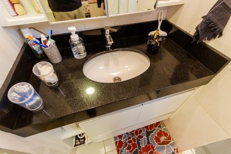 Apartamento à venda com 97m², 3 quartos e 2 vagas Apartamento à venda com 97m², 3 quartos e 2 vagasBanheiro da Suíte