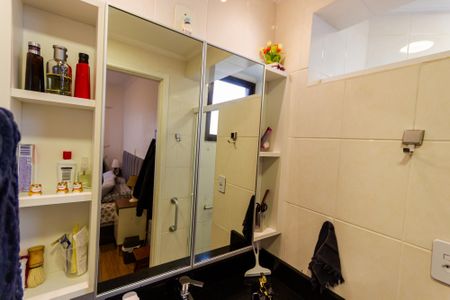 Apartamento à venda com 97m², 3 quartos e 2 vagas Apartamento à venda com 97m², 3 quartos e 2 vagasBanheiro da Suíte