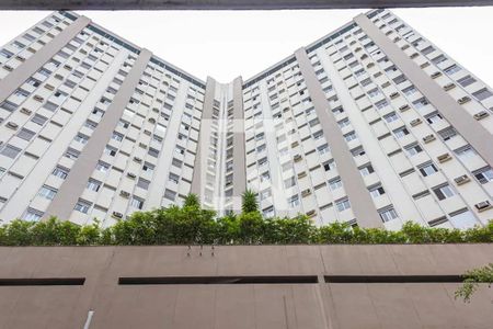 Apartamento à venda com 35m², 1 quarto e 1 vagaFachada