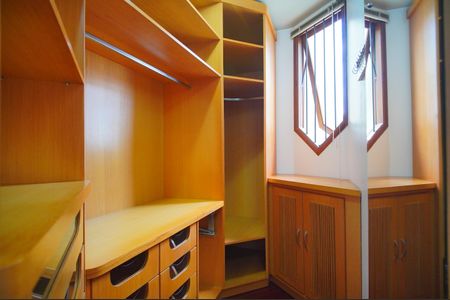 Casa à venda com 459m², 3 quartos e 6 vagascloset da suite 1