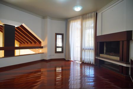 Casa à venda com 459m², 3 quartos e 6 vagasSala 2