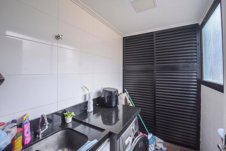 Apartamento à venda com 98m², 3 quartos e 1 vagaÁrea de Serviço
