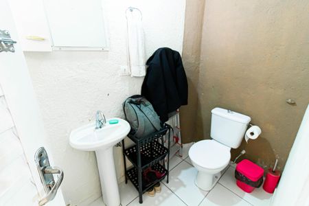 Casa à venda com 450m², 4 quartos e 6 vagasBanheiro de Serviço