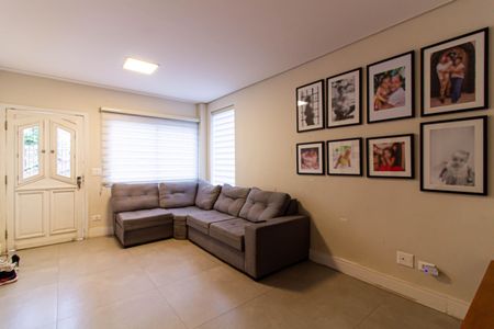 Casa à venda com 450m², 4 quartos e 6 vagasSala