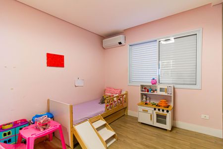 Casa à venda com 450m², 4 quartos e 6 vagasQuarto