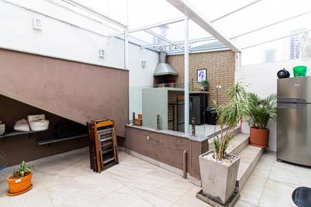 Casa à venda com 450m², 4 quartos e 6 vagasÁrea externa