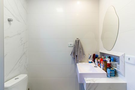 Casa à venda com 450m², 4 quartos e 6 vagasBanheiro da Suíte 1