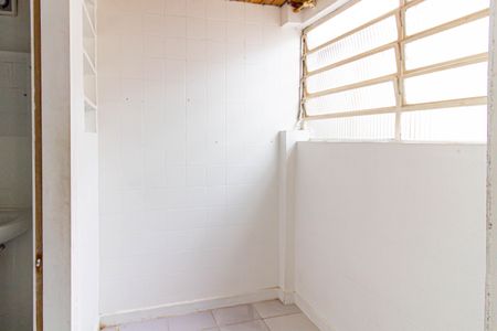 Casa à venda com 450m², 4 quartos e 6 vagasCasa 2 - Banheiro