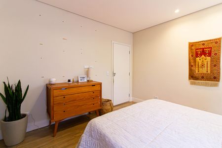 Casa à venda com 450m², 4 quartos e 6 vagasSuíte 1