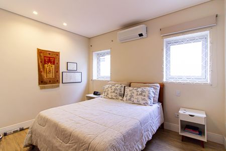 Casa à venda com 450m², 4 quartos e 6 vagasSuíte 1