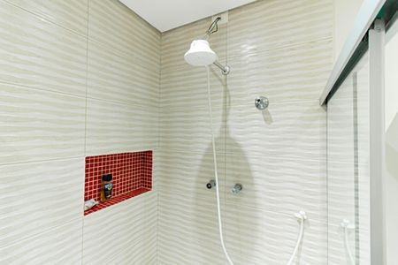 Casa à venda com 450m², 4 quartos e 6 vagasBanheiro da Suíte 2