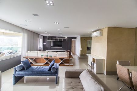 Apartamento à venda com 202m², 3 quartos e 3 vagasSala