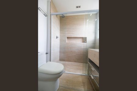 Apartamento à venda com 202m², 3 quartos e 3 vagasBanheiro da Suíte