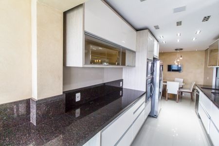 Apartamento à venda com 202m², 3 quartos e 3 vagasCozinha