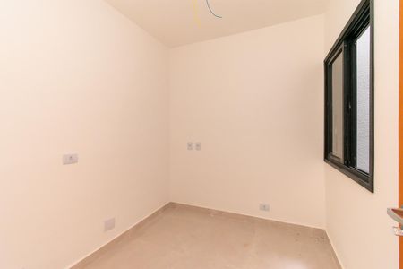 Quarto 1 de apartamento para alugar com 2 quartos, 42m² em Vila Santa Clara, São Paulo