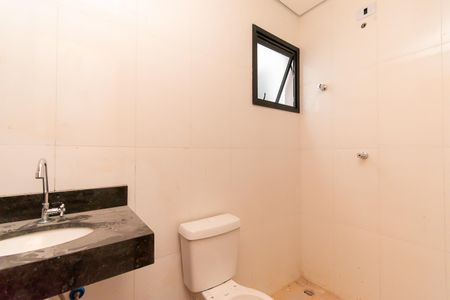 Banheiro de apartamento para alugar com 1 quarto, 28m² em Vila Santa Clara, São Paulo