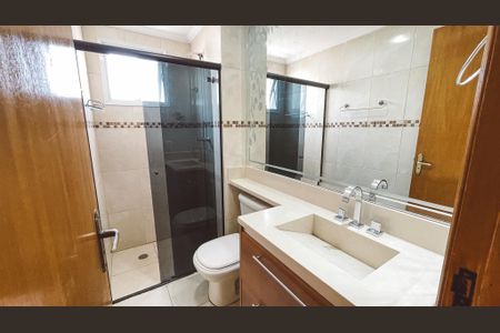 Banheiro de apartamento à venda com 2 quartos, 54m² em Vila Dom Pedro Ii, São Paulo