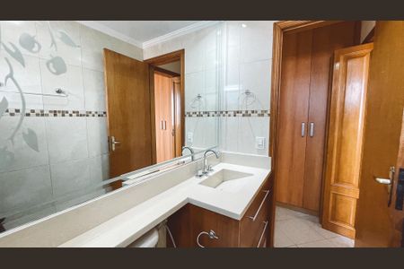 Apartamento à venda com 54m², 2 quartos e 2 vagas Apartamento à venda com 54m², 2 quartos e 2 vagasBanheiro