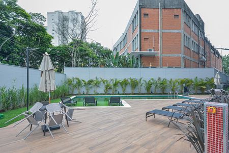 Apartamento para alugar com 38m², 2 quartos e sem vaga Apartamento para alugar com 38m², 2 quartos e sem vagaÁrea comum - Piscina