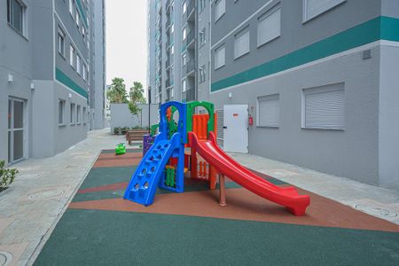 Apartamento para alugar com 38m², 2 quartos e sem vaga Apartamento para alugar com 38m², 2 quartos e sem vagaÁrea comum - Playground