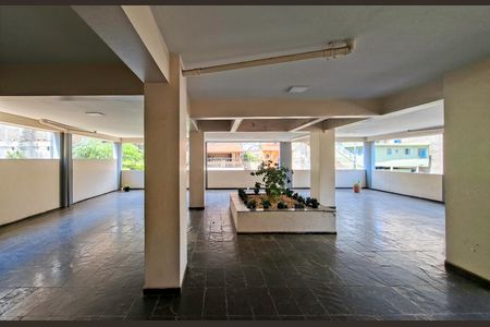 Apartamento à venda com 75m², 3 quartos e 2 vagasÁrea comum - Salão de festas