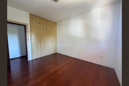 Quarto 2 de casa à venda com 4 quartos, 385m² em Conjunto Habitacional Bela Vista, Lagoa Santa
