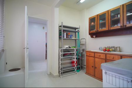 Apartamento à venda com 108m², 3 quartos e 1 vagaÁrea de Serviço