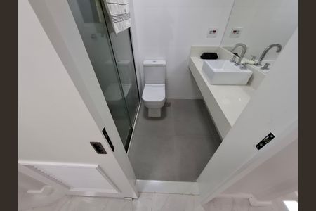 Apartamento à venda com 240m², 2 quartos e 2 vagasBanheiro da suíte 2