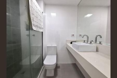 Apartamento à venda com 240m², 2 quartos e 2 vagasBanheiro da suíte 2