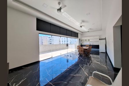 Apartamento à venda com 240m², 2 quartos e 2 vagasCozinha