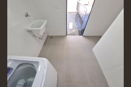 Apartamento à venda com 240m², 2 quartos e 2 vagasÁrea de serviço