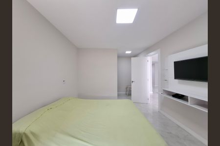 Apartamento à venda com 240m², 2 quartos e 2 vagasSuíte 1