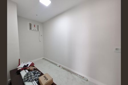 Apartamento à venda com 240m², 2 quartos e 2 vagasQuarto 
