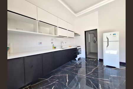 Apartamento à venda com 240m², 2 quartos e 2 vagasCozinha