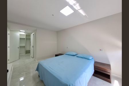 Apartamento à venda com 240m², 2 quartos e 2 vagasSuíte 2