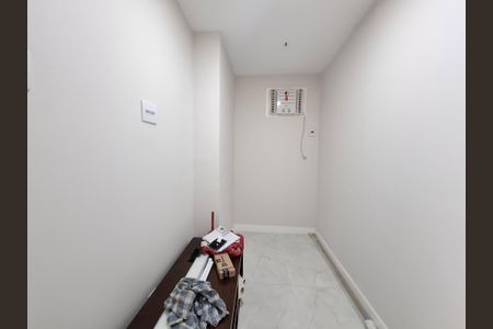 Apartamento à venda com 240m², 2 quartos e 2 vagasQuarto 