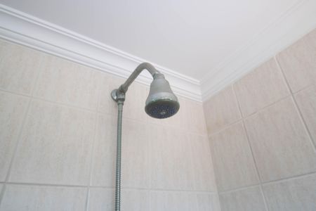 Apartamento à venda com 77m², 2 quartos e 2 vagasBanheiro da Suíte 2